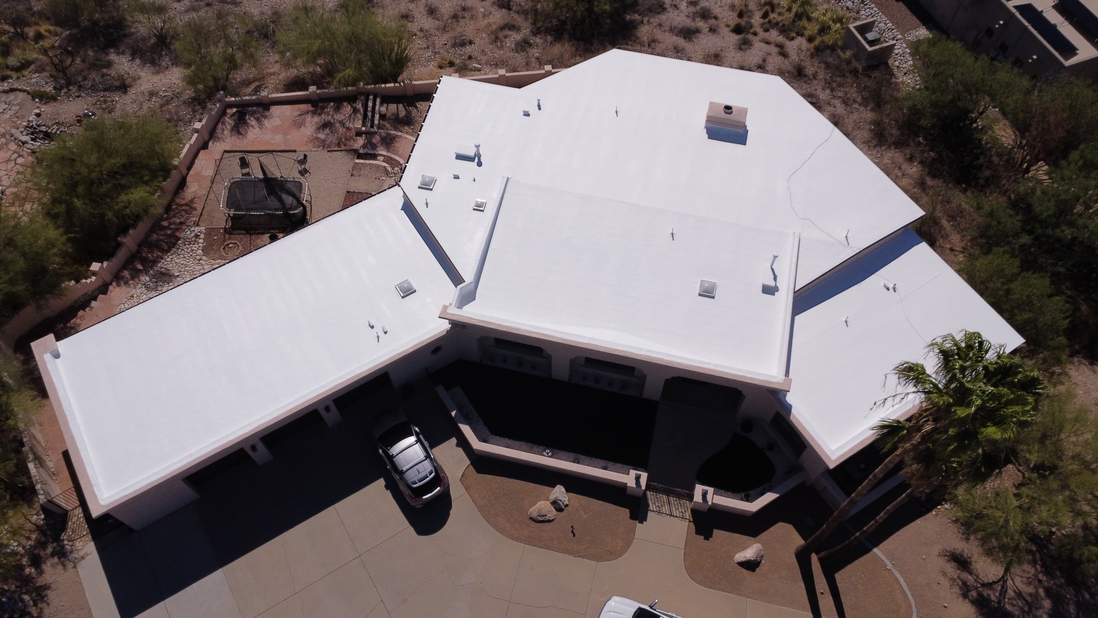 Flat roof coatings